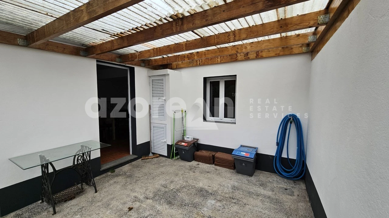 Moradia T2 para Venda em Povoação Foto 17