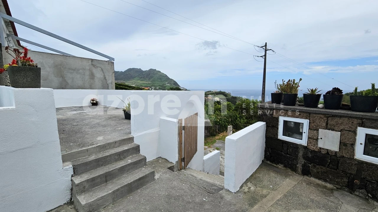 Moradia T2 para Venda em Povoação Foto 18