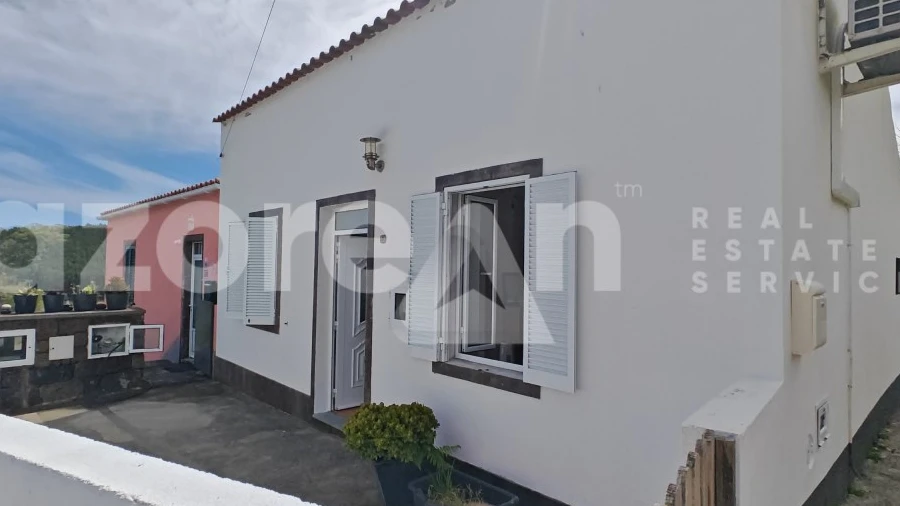 Moradia T2 para Venda em Povoação