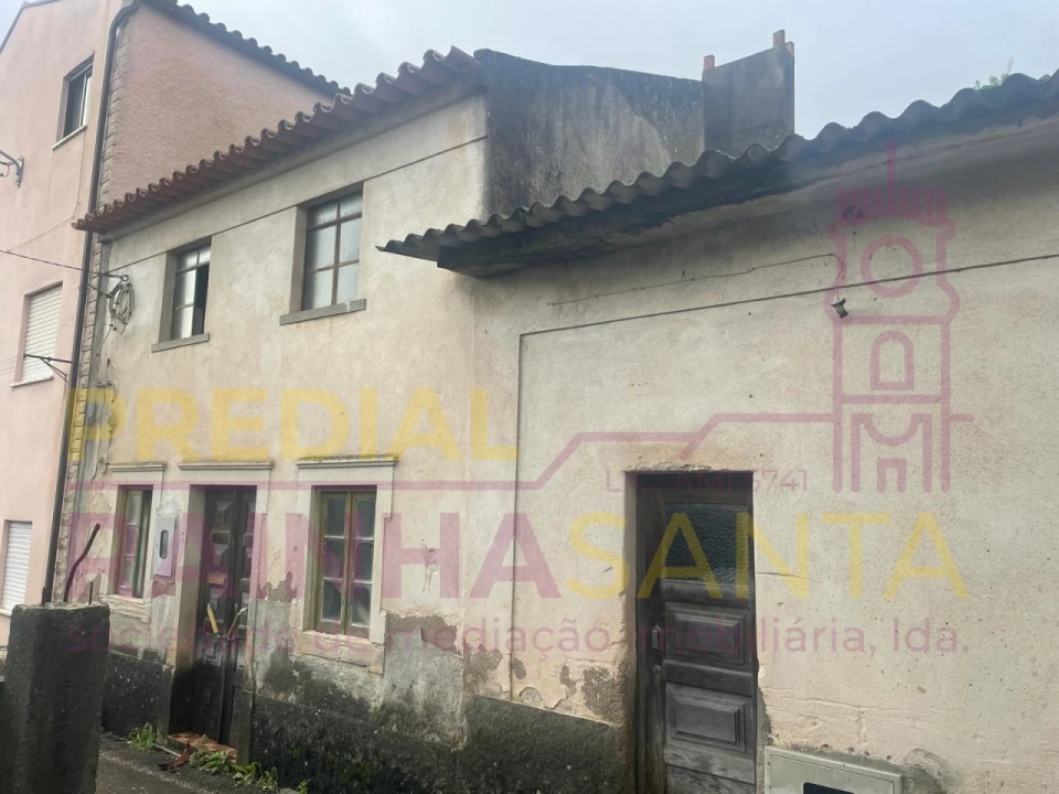 Moradia T2 para Venda em São Martinho de Árvore e Lamarosa Foto 3