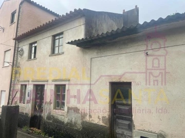 Moradia T2 para Venda em São Martinho de Árvore e Lamarosa