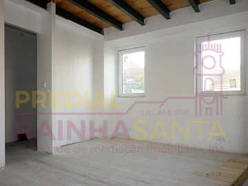 Moradia T2 para Venda em Montemor-O-Velho e Gatões