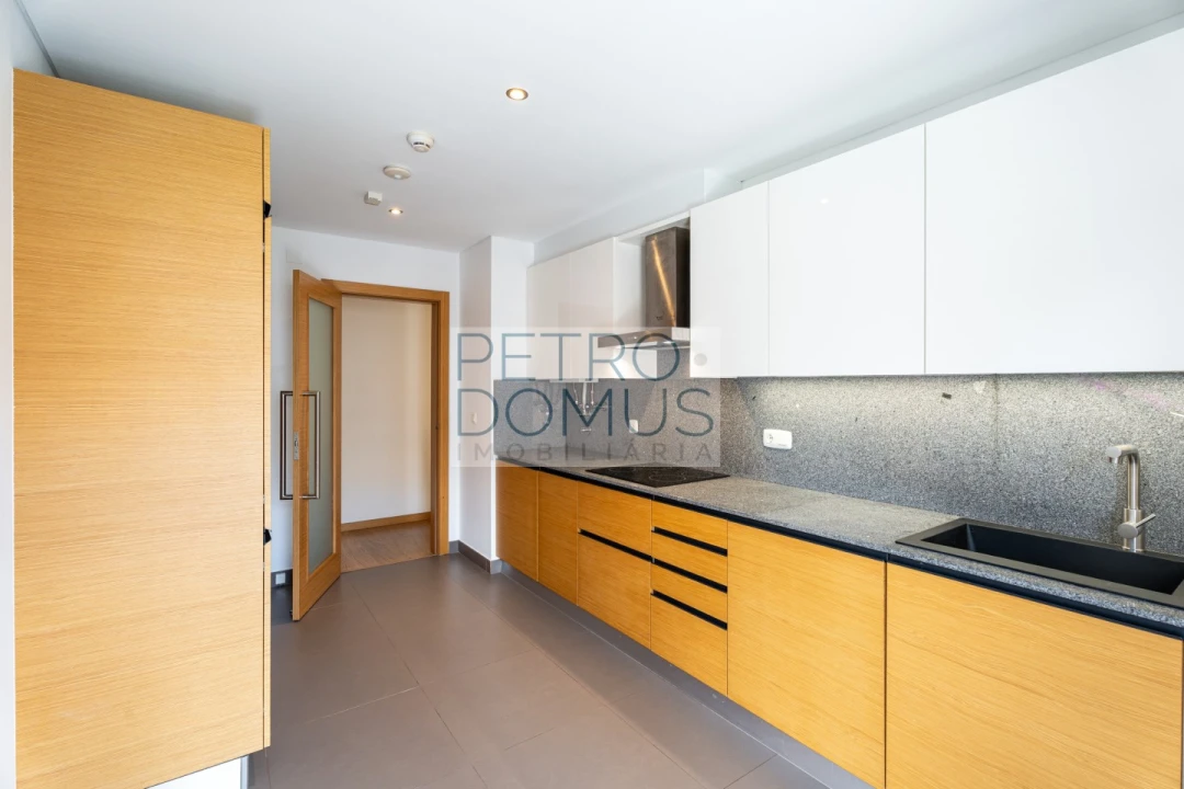 Apartamento T2 para Venda em Benfica Foto 7