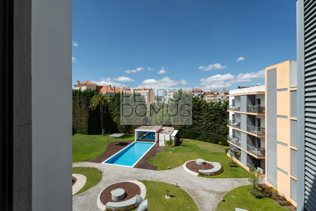 Apartamento T2 para Venda em Benfica Foto 1