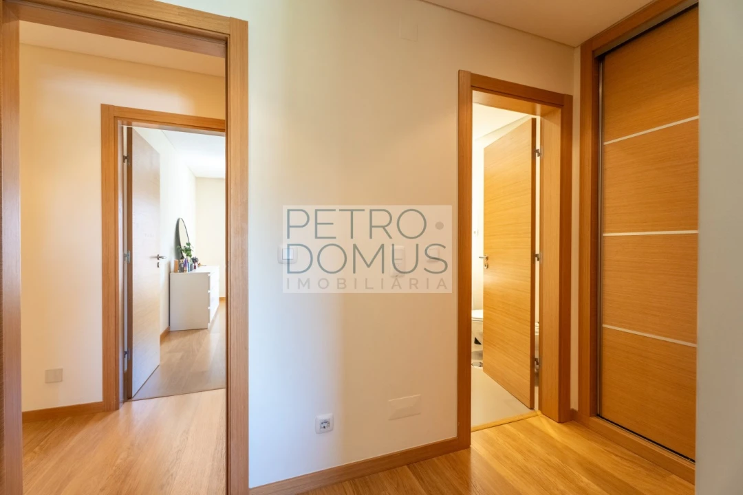 Apartamento T2 para Venda em Benfica Foto 21