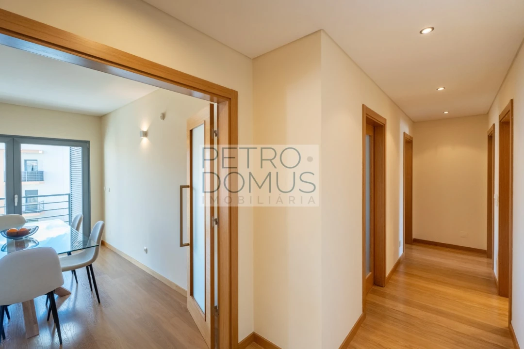 Apartamento T2 para Venda em Benfica Foto 27