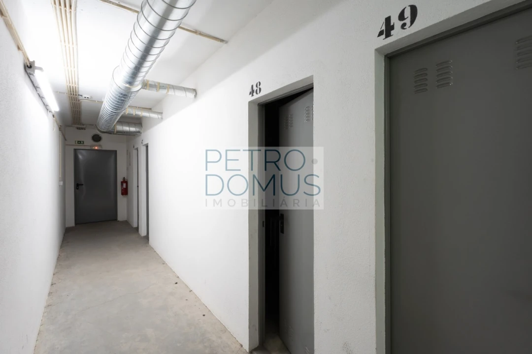 Apartamento T2 para Venda em Benfica Foto 40