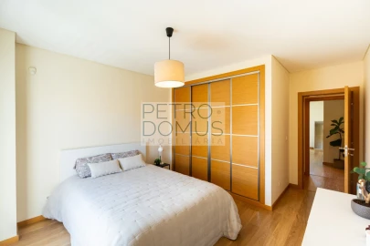 Apartamento T2 para Venda em Benfica