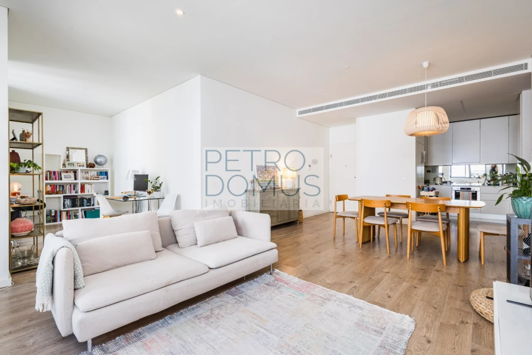 Apartamento T2 para Venda em Leiria, Pousos, Barreira e Cortes Foto 1
