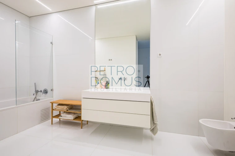 Apartamento T2 para Venda em Leiria, Pousos, Barreira e Cortes Foto 25