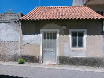 Moradia T2 para Venda em Arneiro das Milhariças