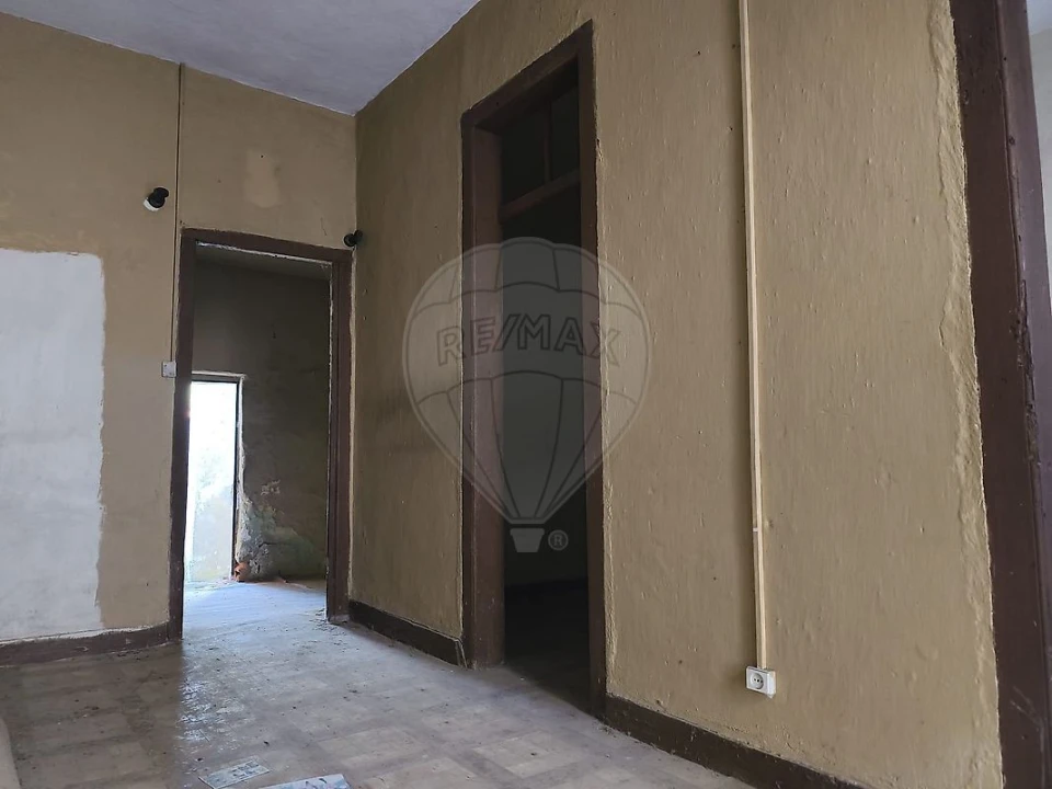 Moradia T2 para Venda em Arneiro das Milhariças Foto 11
