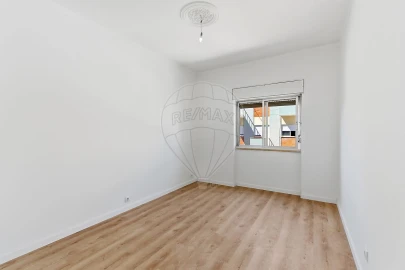 Apartamento T2 para Venda em Alto do Seixalinho, Santo André e Verderena