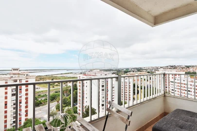 Apartamento T3 para Venda em Póvoa de Santa Iria e Forte da Casa