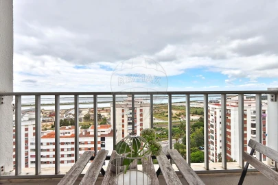 Apartamento T3 para Venda em Póvoa de Santa Iria e Forte da Casa
