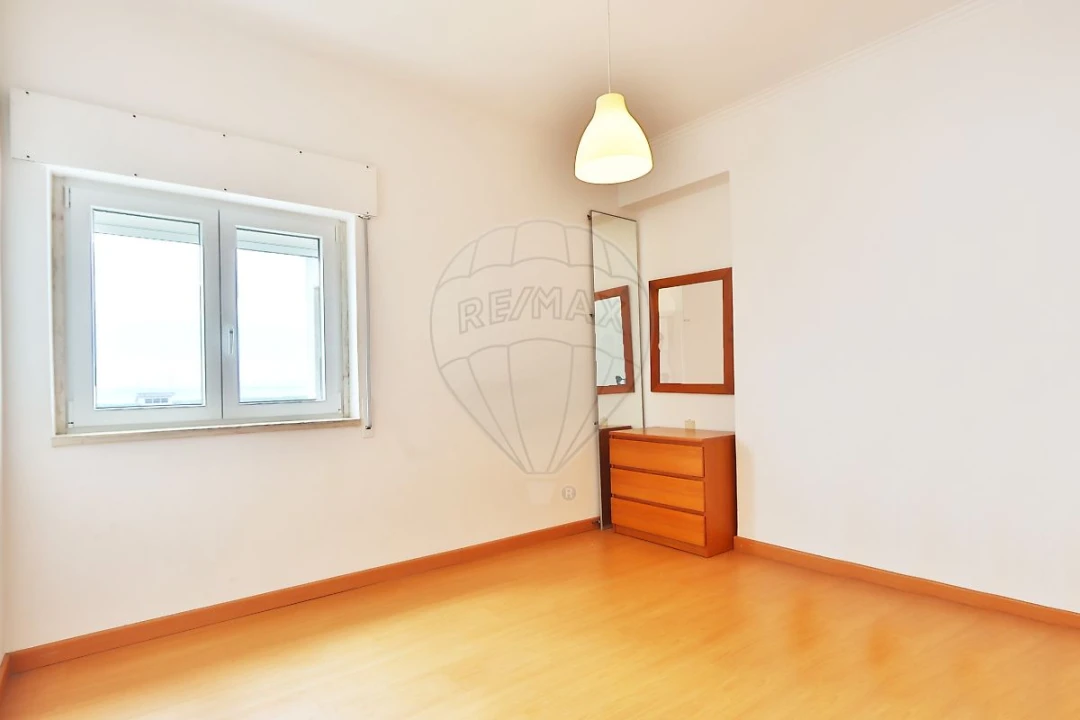 Apartamento T3 para Venda em Póvoa de Santa Iria e Forte da Casa Foto 19