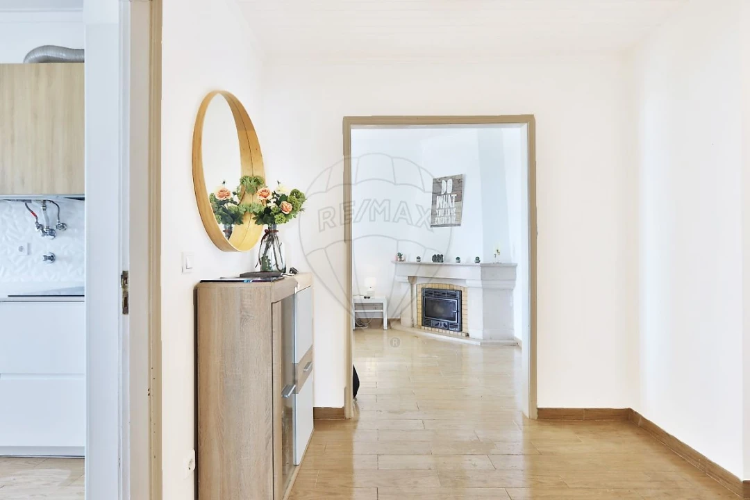 Apartamento T3 para Venda em Póvoa de Santa Iria e Forte da Casa Foto 2