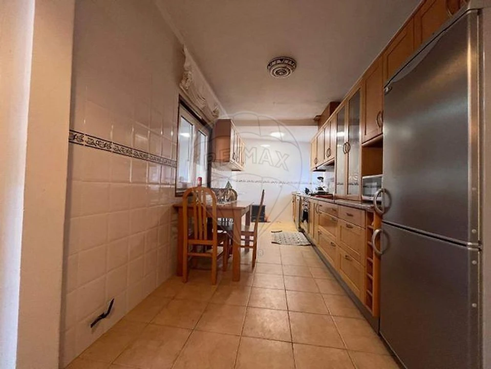 Moradia T3 para Arrendamento em Covões e Camarneira Foto 5