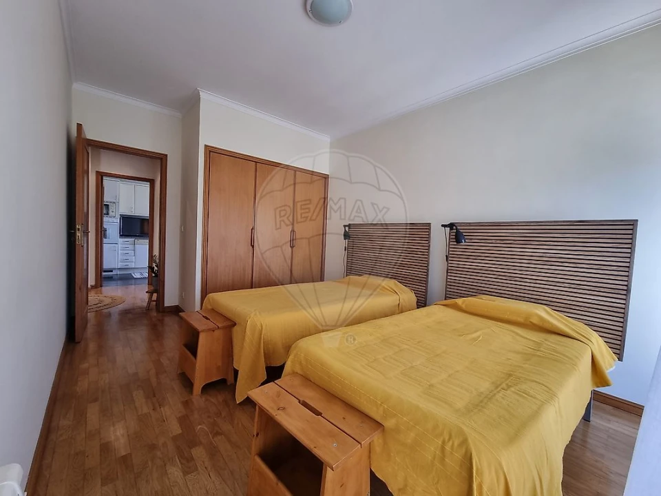 Apartamento T1 para Arrendamento em Gulpilhares e Valadares Foto 3