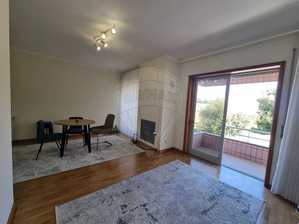 Apartamento T1 para Arrendamento em Gulpilhares e Valadares Foto 10
