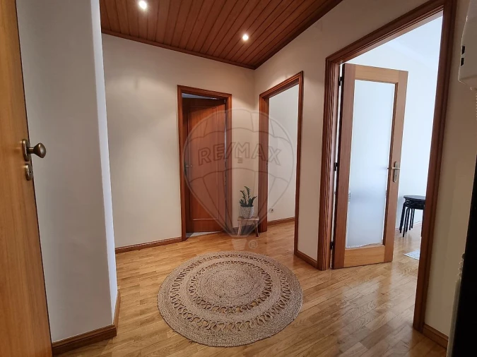 Apartamento T1 para Arrendamento em Gulpilhares e Valadares Foto 7