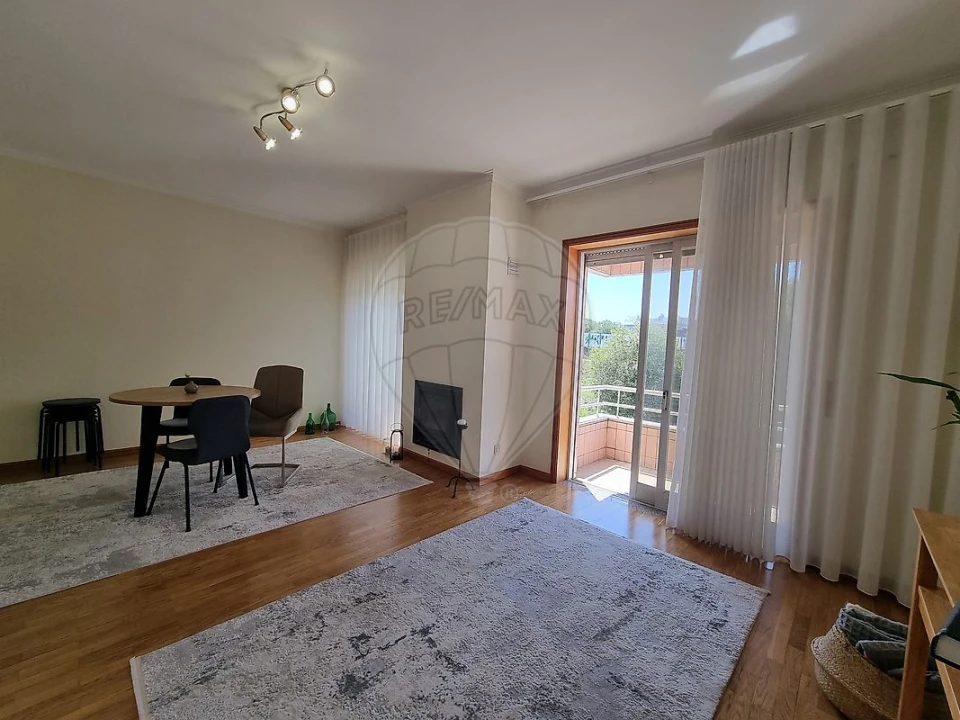 Apartamento T1 para Arrendamento em Gulpilhares e Valadares Foto 6