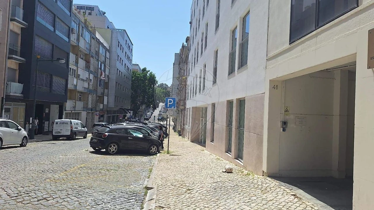 Negócio para Arrendamento em Santo António Foto 8
