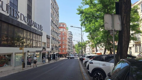 Negócio para Arrendamento em Santo António