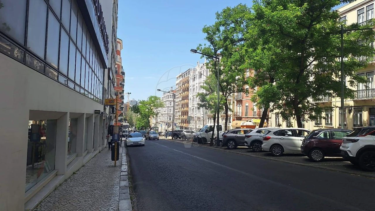 Negócio para Arrendamento em Santo António Foto 7
