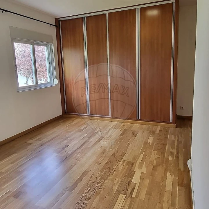 Apartamento T2 para Venda em Olivais Foto 1