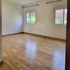 Apartamento T2 para Venda em Olivais