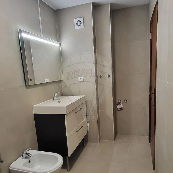Apartamento T2 para Venda em Olivais Foto 10