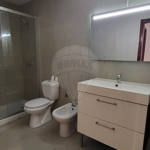 Apartamento T2 para Venda em Olivais Foto 8