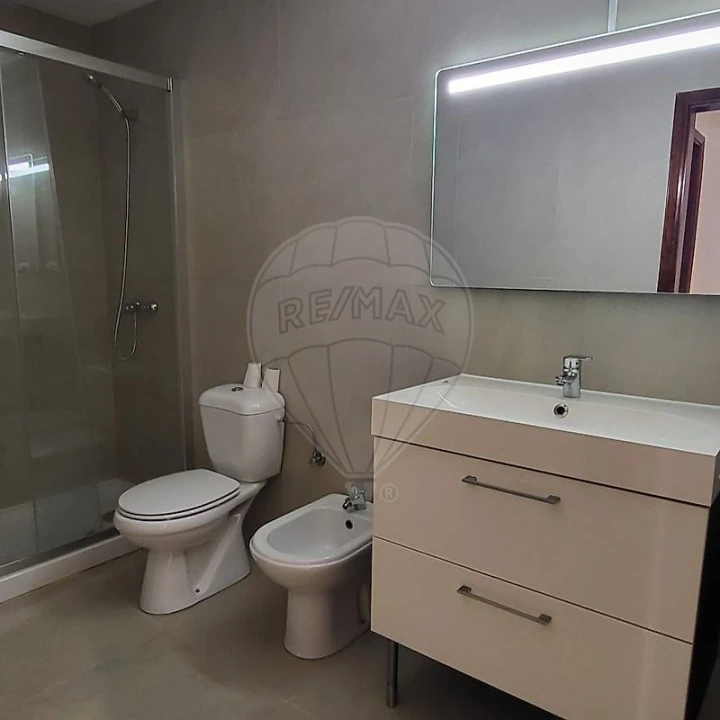 Apartamento T2 para Venda em Olivais Foto 8