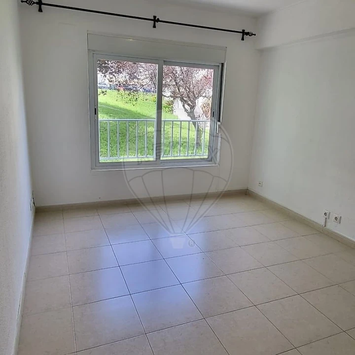 Apartamento T2 para Venda em Olivais Foto 17