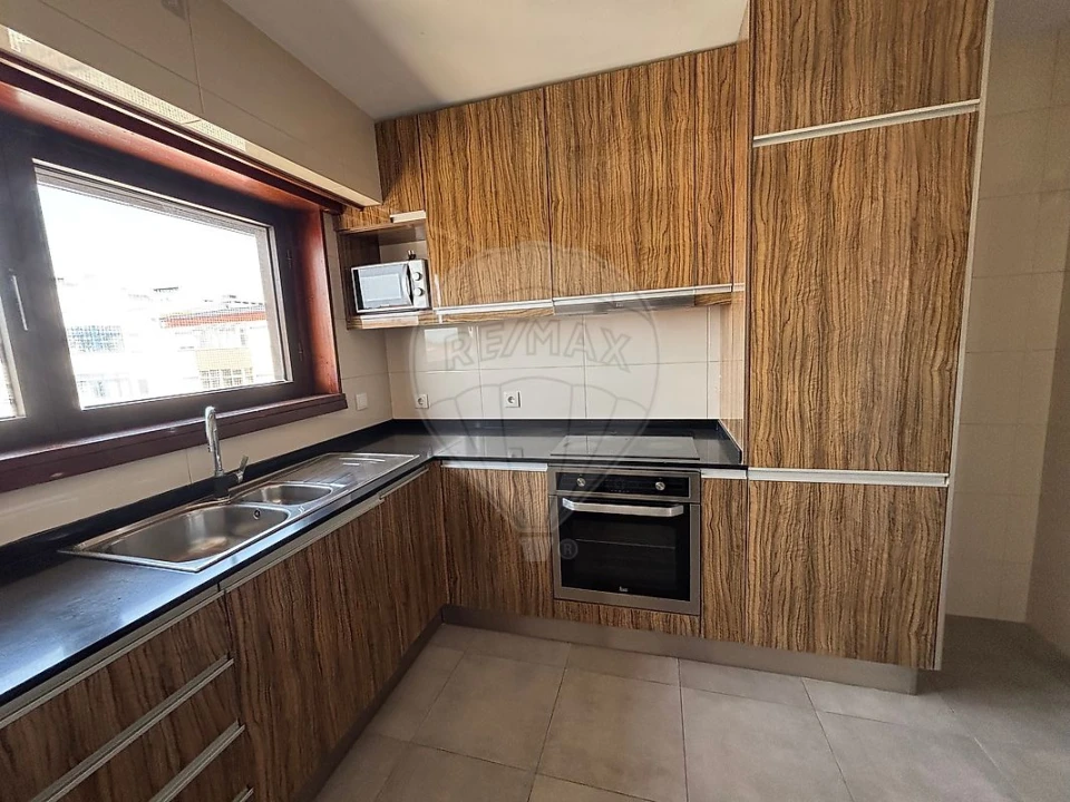 Apartamento T3 para Venda em Ovar, São João, Arada e São Vicente de Pereira Jusã Foto 1