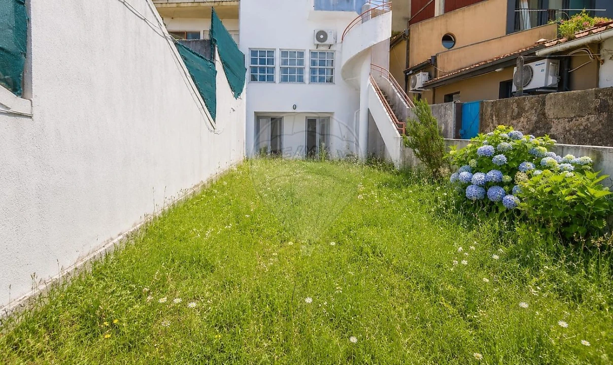 Apartamento para Venda em Cedofeita, Santo Ildefonso, Sé, Miragaia, São Nicolau e Vitória Foto 13