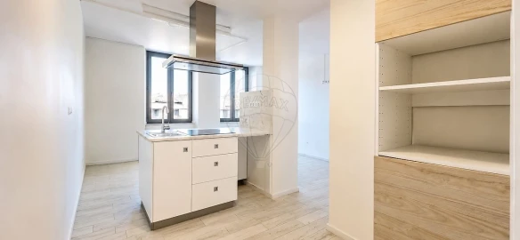 Apartamento para Venda em Cedofeita, Santo Ildefonso, Sé, Miragaia, São Nicolau e Vitória