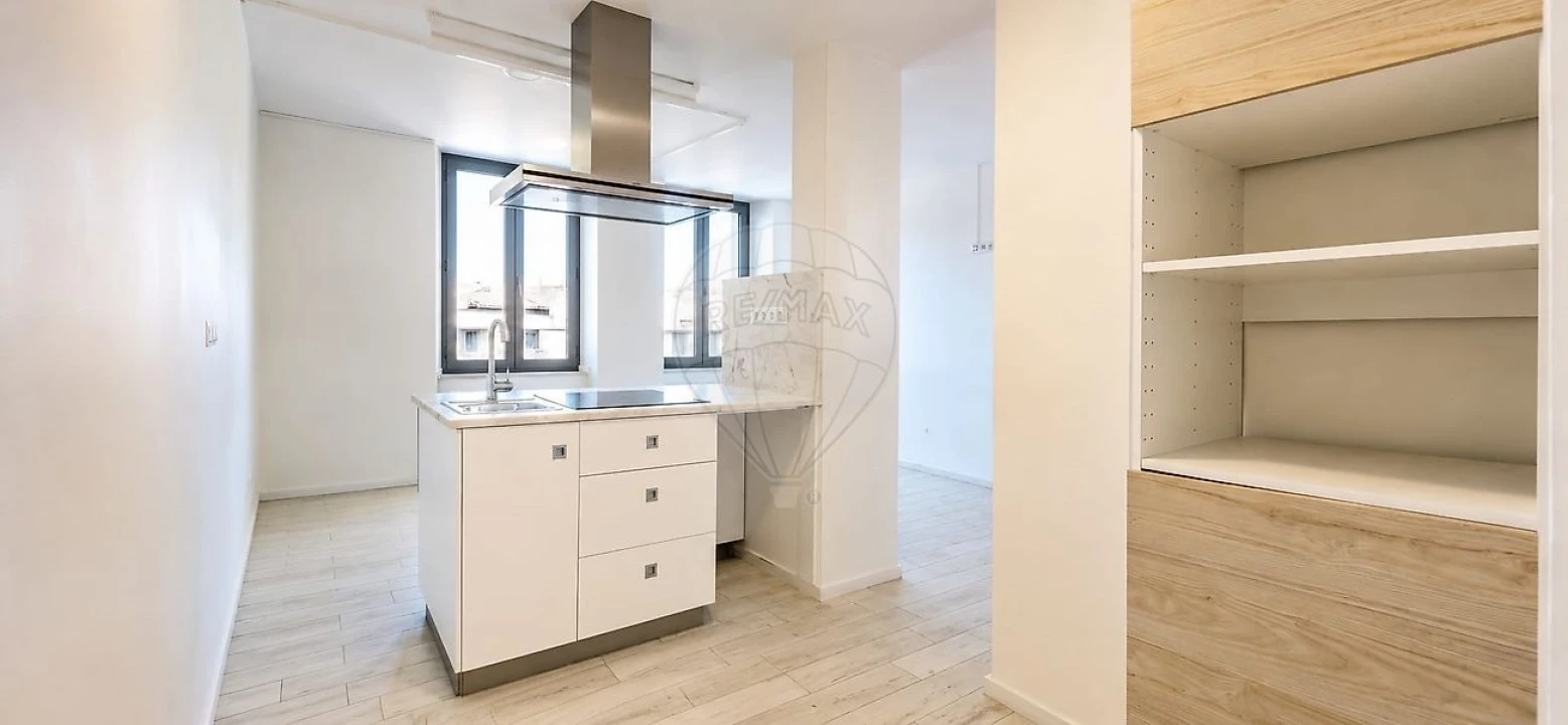 Apartamento para Venda em Cedofeita, Santo Ildefonso, Sé, Miragaia, São Nicolau e Vitória Foto 15