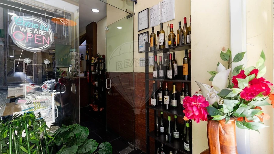 Negócio para Venda em Cedofeita, Santo Ildefonso, Sé, Miragaia, São Nicolau e Vitória