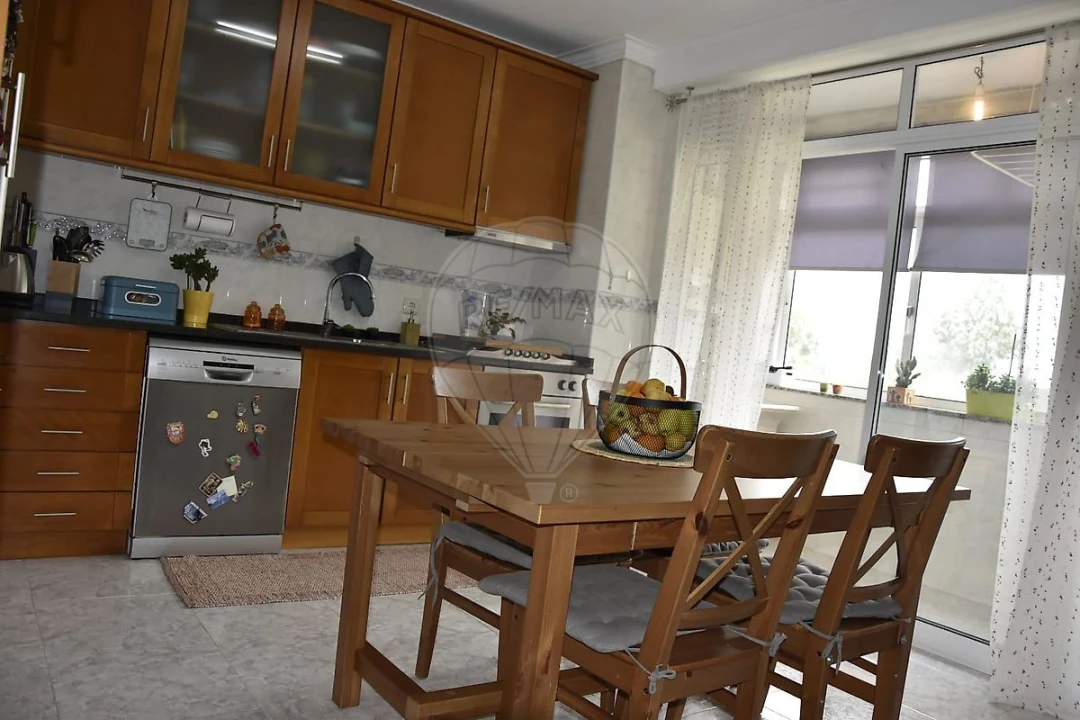 Apartamento T3 para Venda em Gondomar (São Cosme), Valbom e Jovim Foto 3
