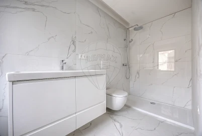 Apartamento T3 para Venda em Póvoa de Varzim, Beiriz e Argivai
