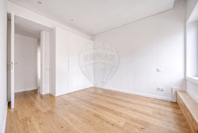 Apartamento T3 para Venda em Póvoa de Varzim, Beiriz e Argivai