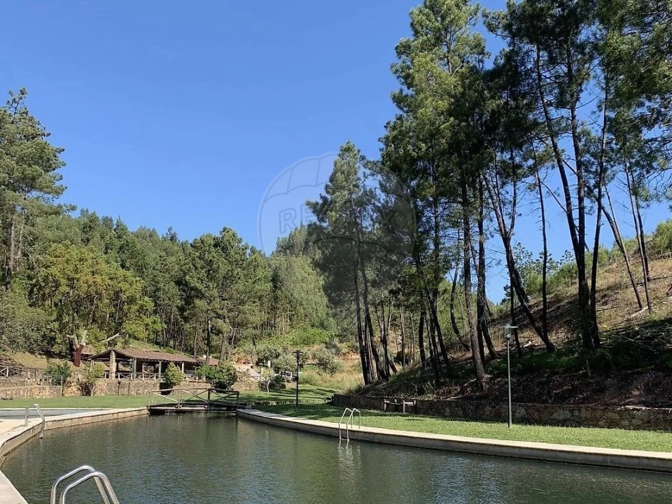 Prédio para Venda em Carvoeiro Foto 22