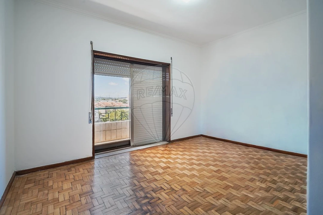Apartamento T3 para Venda em Ermesinde Foto 2