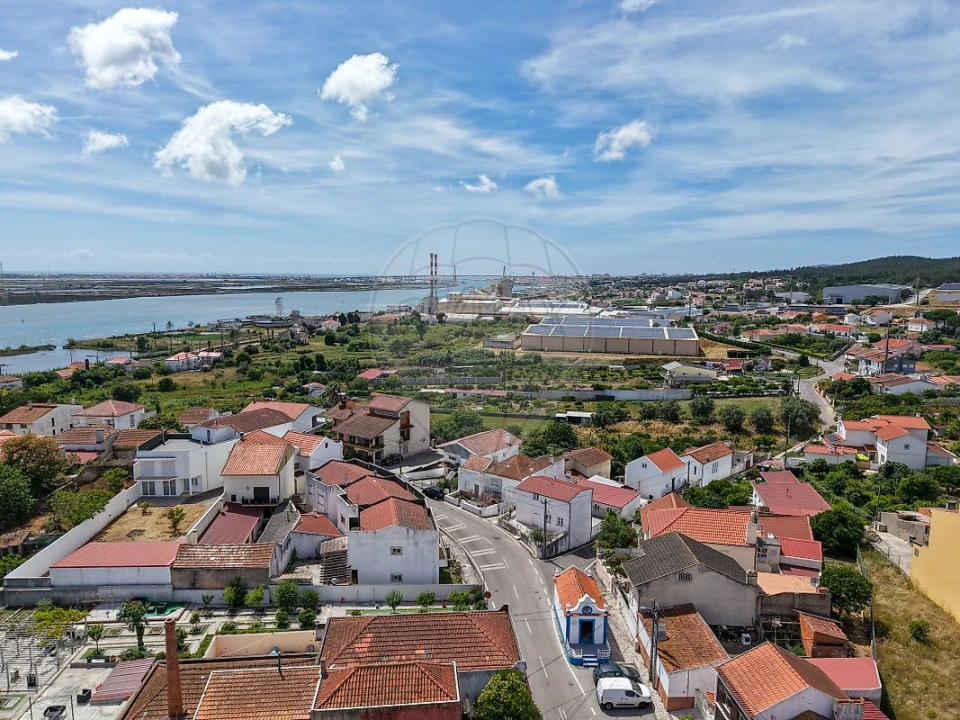 Moradia T3 para Venda em Vila Verde Foto 1
