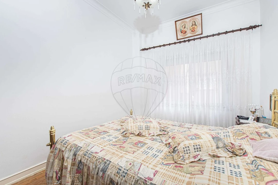 Apartamento T2 para Venda em Moscavide e Portela Foto 2
