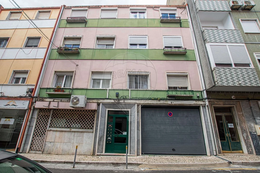 Apartamento T2 para Venda em Moscavide e Portela Foto 1