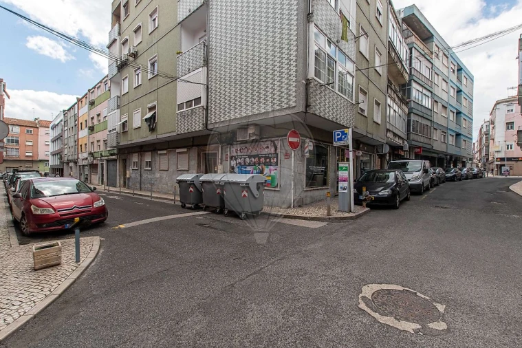 Apartamento T2 para Venda em Moscavide e Portela Foto 15