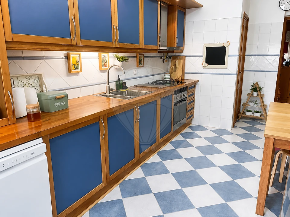 Apartamento T2 para Venda em Massamá e Monte Abraão Foto 12